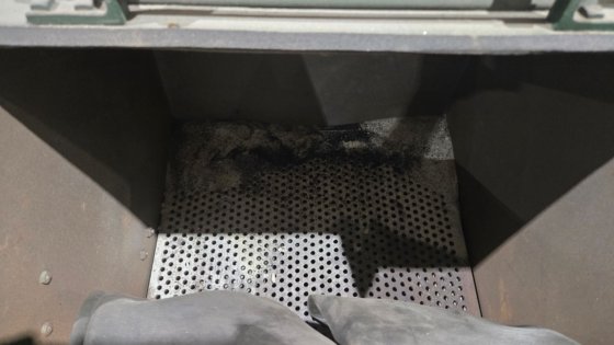 ECONOLINE SAND BLASTING CABINET