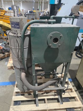 ECONOLINE SAND BLASTING CABINET