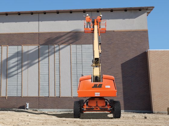 JLG 600S