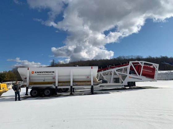 移动混凝土搅拌站 120 立方米/小时