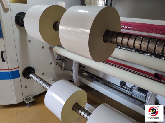 SLD-E商标纸膜分切复卷机