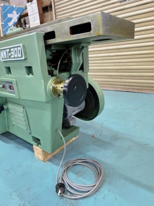 MNT-300