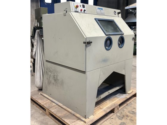 FINIMAC SANDBLASTING MACHINE USED VERY