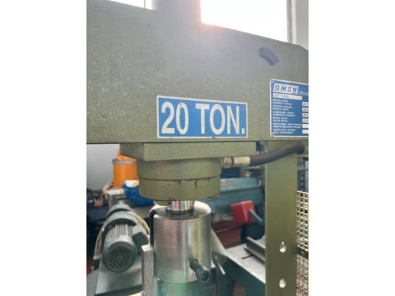 workshop press YEAR 2001 product