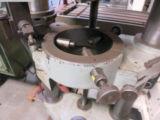 Centering machine #1077-03304