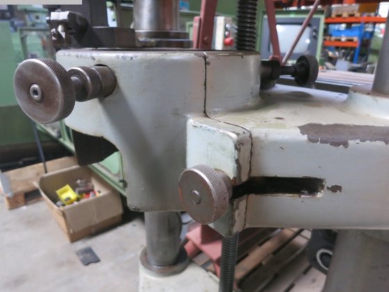 Centering machine #1077-03304