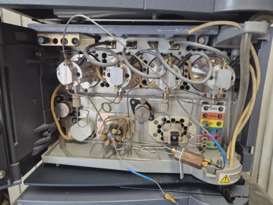 WATERS ACQUITY With SAMPLE MANAGER