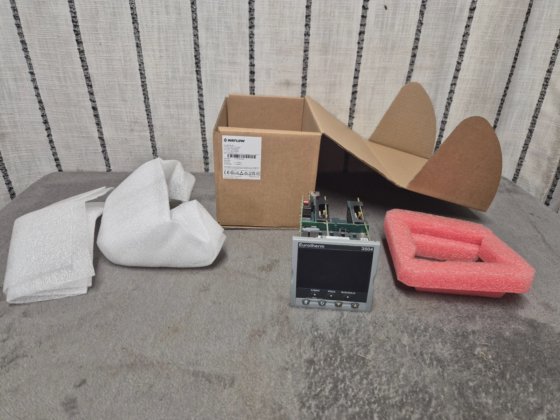 1 NEW WATLOW EUROTHERM 3504