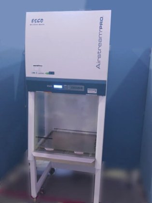 【中古品】ESCO バイオクリーンベンチ　Airstream・PRO BCB-2E7