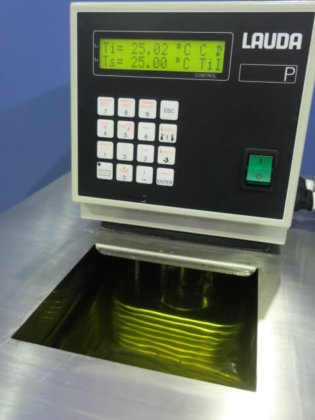 【中古品】LAUDA 低温循環恒温水槽 RK8 CP