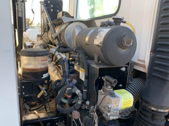 2015 Wayne GLADIATOR Barrendero