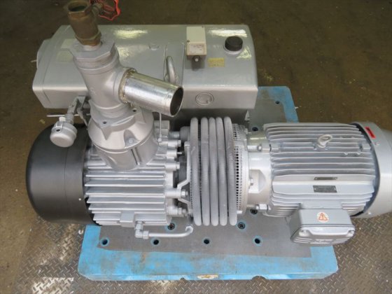 2007 ブッシュ製 真空ポンプ20馬力③