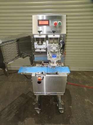 2016 レオン自動機 株式会社 NU032