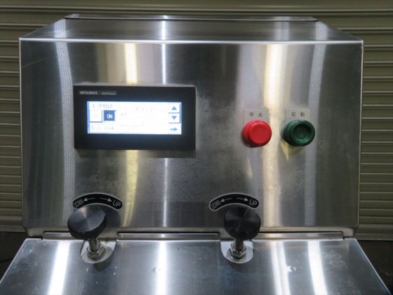 2016 レオン自動機 株式会社 NU032