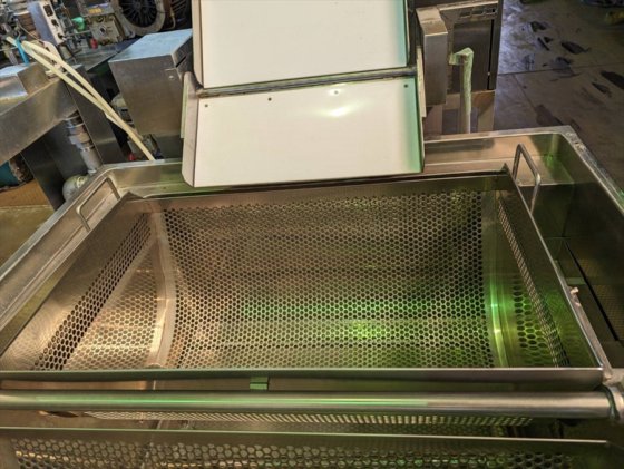 2013 (株)クレオ 野菜洗浄殺菌装置 クレール