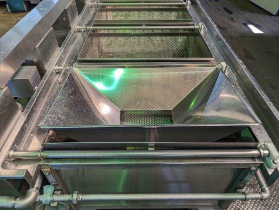 2013 (株)クレオ 野菜洗浄殺菌装置 クレール