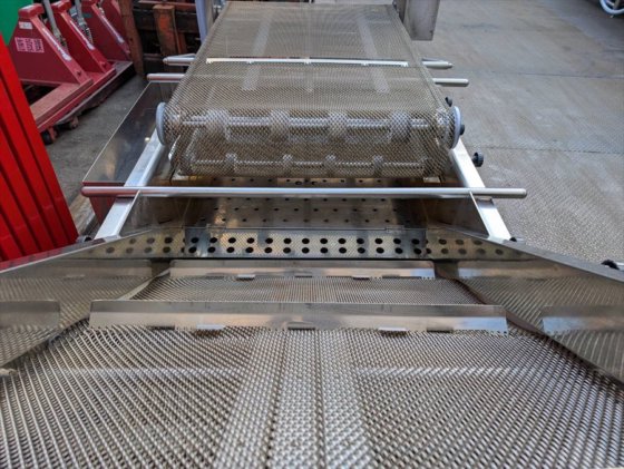 2013 吉泉産業 株式会社 YS-2210型