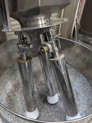 2014 (株)ビブン　擂潰機①