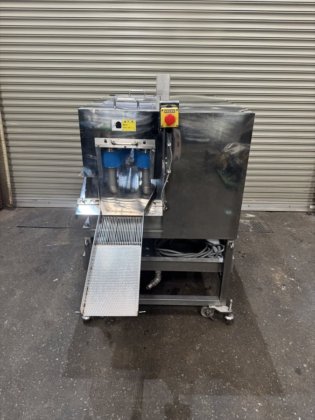 2019 株式会社 秋山機械 AH95