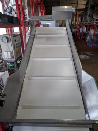 2015 株式会社 機設 ZCB700W×2000L