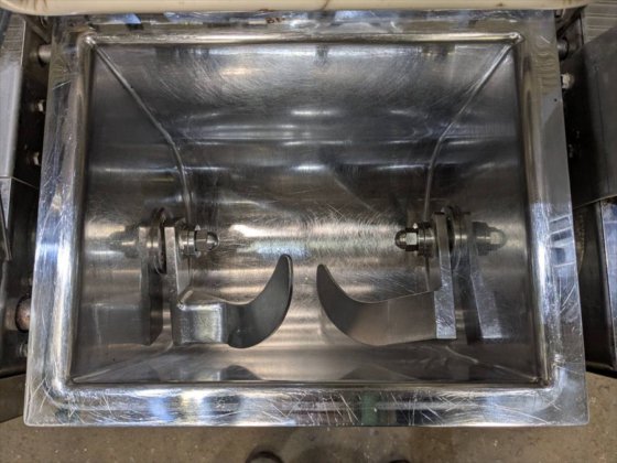 2009 さぬき麵機(株)　真空プレスニーダー