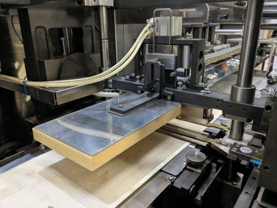 2010 株式会社 川島製作所 KBF-7111E