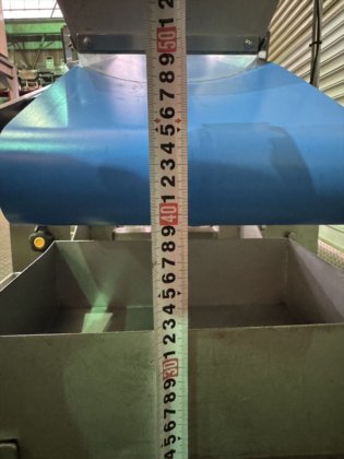 2005 ステンレス傾斜コンベヤ 300×2750