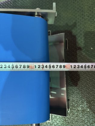 2005 ステンレス傾斜コンベヤ 300×2750