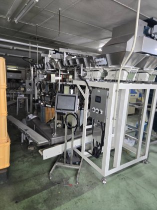 (株)イシダ　計量機昇降コンベヤ、投入フィーダ　2式