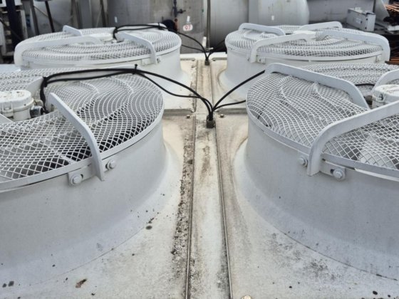 伦诺克斯 EAC2104SM4