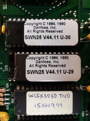 ダンハム-ブッシュ マイクロコンピュータコントローラ