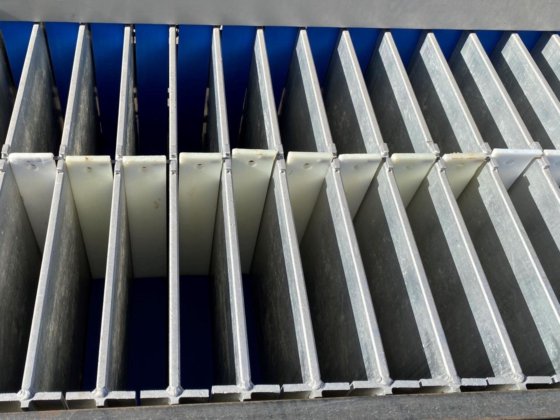 ジャックストーン板凍結機