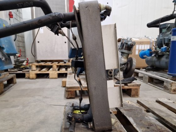 スウェップ B25 022