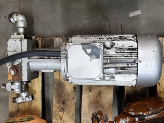 サブローオイルポンプ