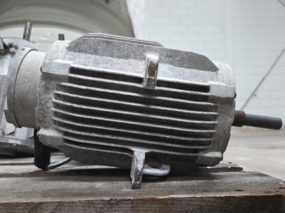 莱罗伊·桑默 CM29/T