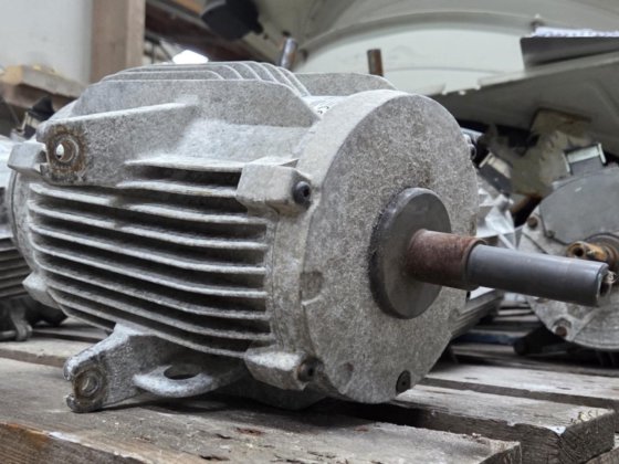 莱罗伊·桑默 CM29/T