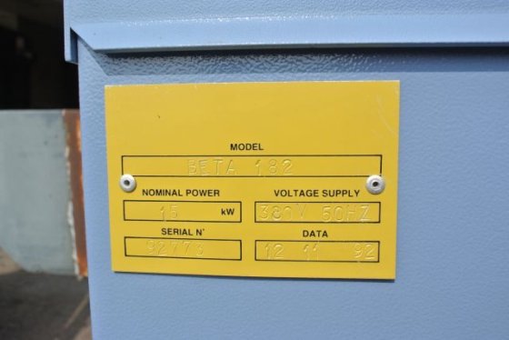 蓝盒/西部 BETA 182