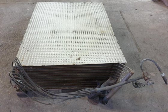 跌落膜浸没换热器