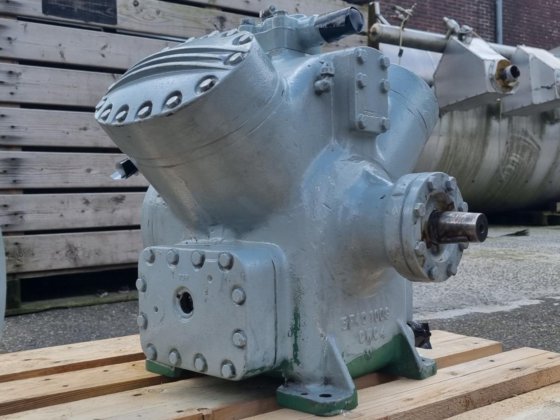 カーライル / キャリア 5F40