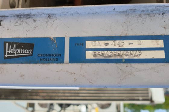 ヘルプマン LA-145-E