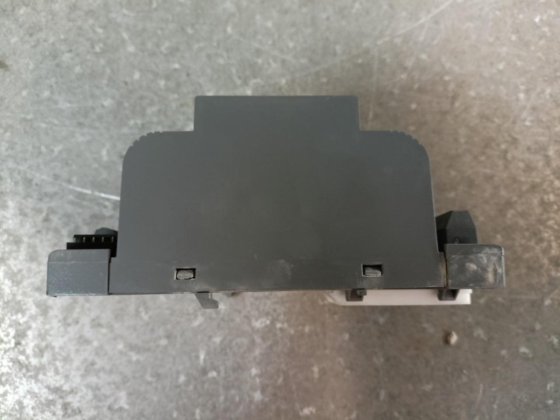 约翰逊控制S27A3