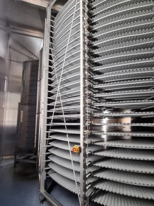 リプシア・スパイラルフリーザー 24段