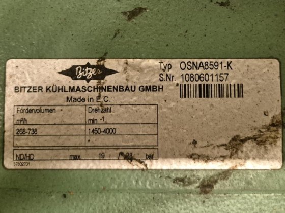 ビッツァー水冷式ねじ圧縮機セット