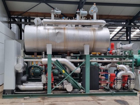 ビッツァー水冷式ねじ圧縮機セット