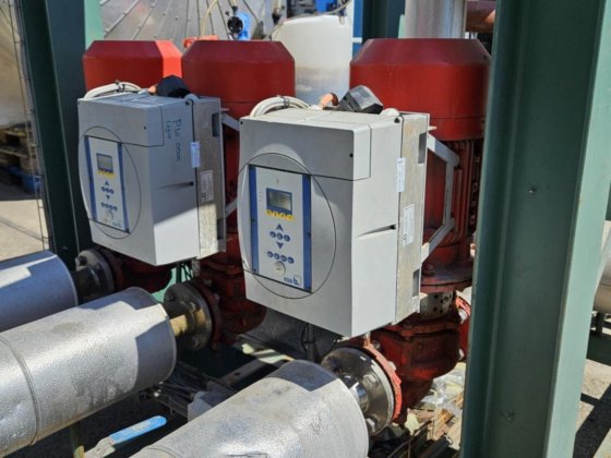 ビッツァー水冷式ねじ圧縮機セット