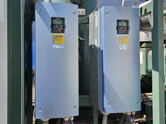 ビッツァー水冷式ねじ圧縮機セット