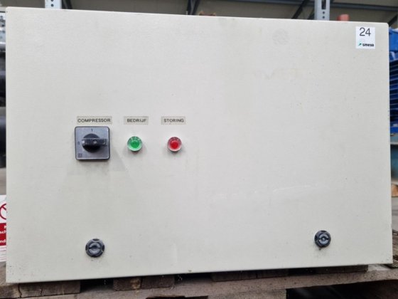 卡莱尔/卡里尔 06 VM 721 E