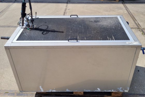 落下膜浸漬熱交換器