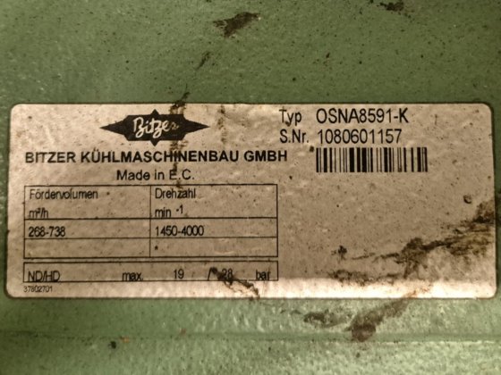 ビッツァー水冷式ねじ圧縮機セット