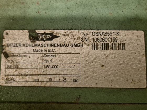 ビッツァー水冷式ねじ圧縮機セット